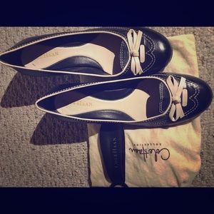 Cole Haan Kitten heel pump